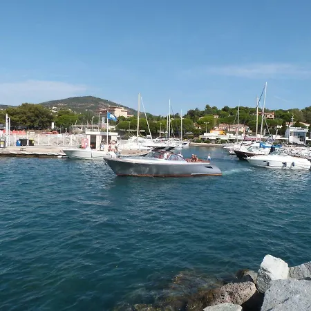 Jardins Du Port Les Issambres - Meuble De Tourisme - Front De - Clim Vakantiehuis